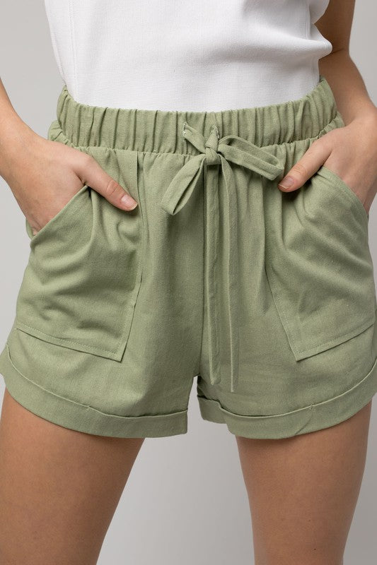 Elastic Waist Front Pocketed Roll-Up Shorts