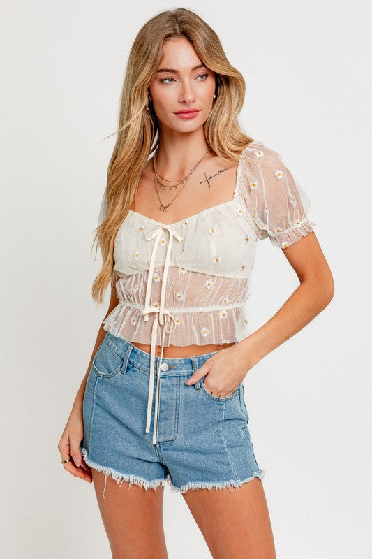 Daisy Short Sleeve Ruched Crop Top