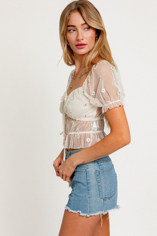 Daisy Short Sleeve Ruched Crop Top