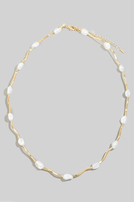 Waveform Pearl Necklace