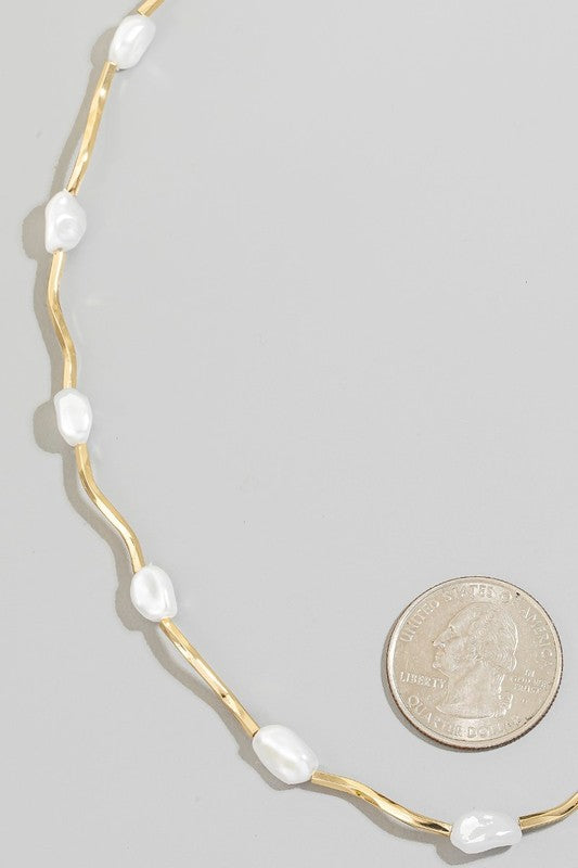 Waveform Pearl Necklace