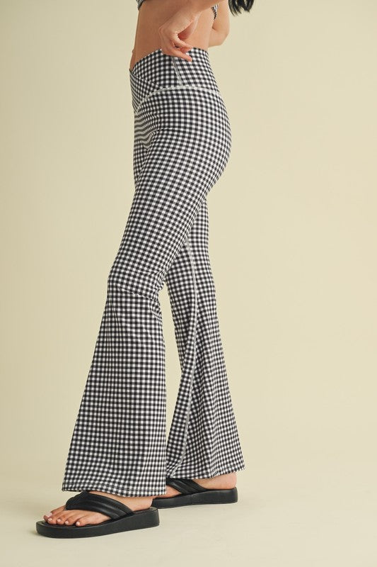 Gingham Soft Sculpt V-Waist Flare Pants