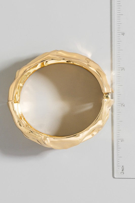 Sculpted Aura Bangle