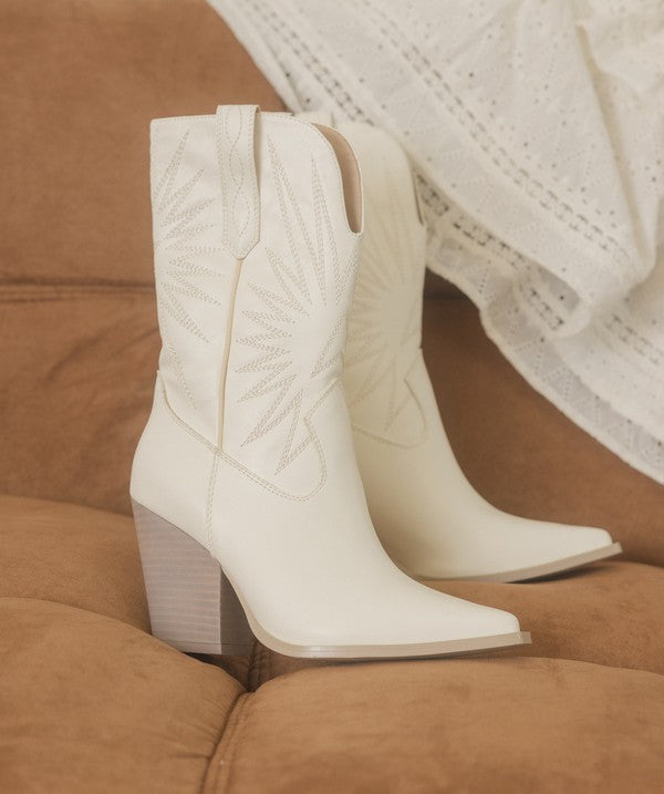 Emersyn Starburst White Western Boots