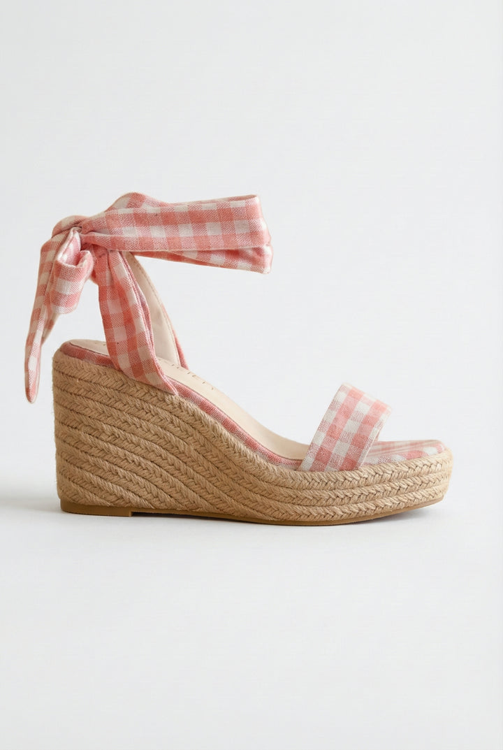 Café Terrace Wrap Wedges