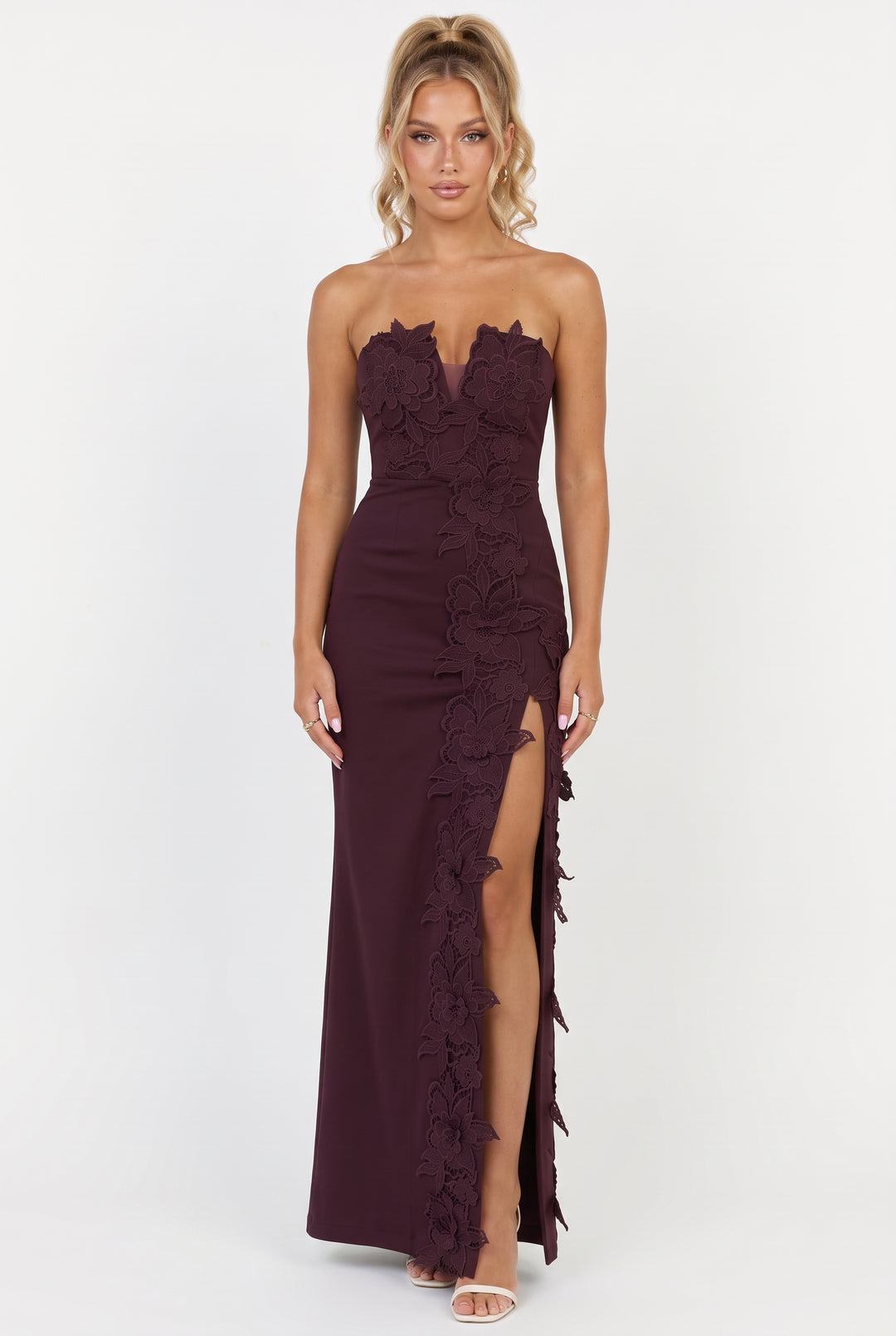 Éloise Floral Appliqué Column Maxi Dress