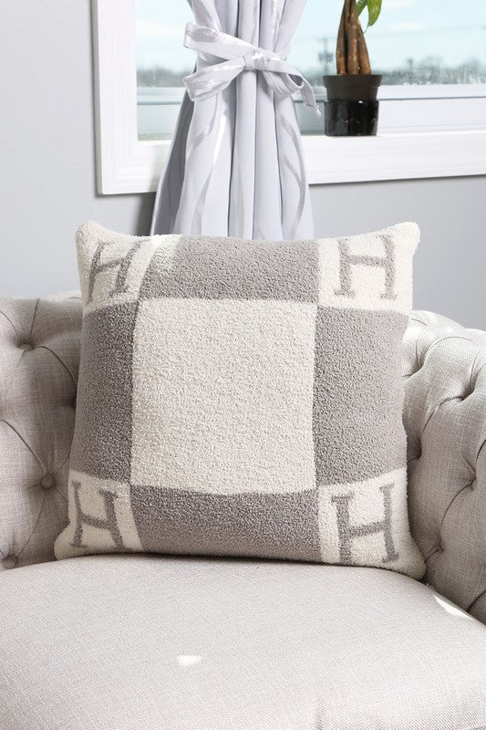 Two Tone H Pillow Cover